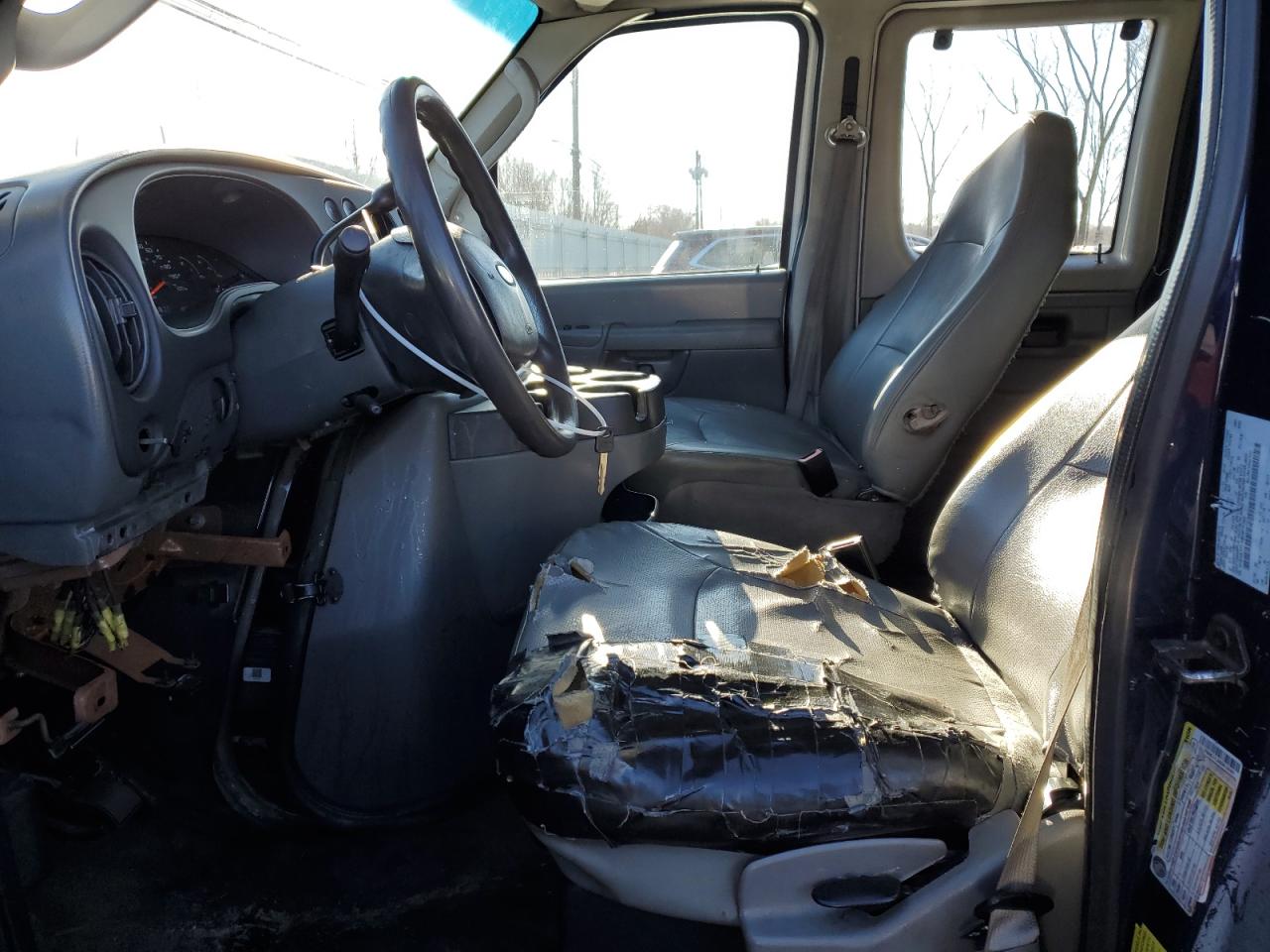 2008 Ford Econoline E350 Super Duty Wagon VIN: 1FBNE31LX8DB16560 Lot: 80282833