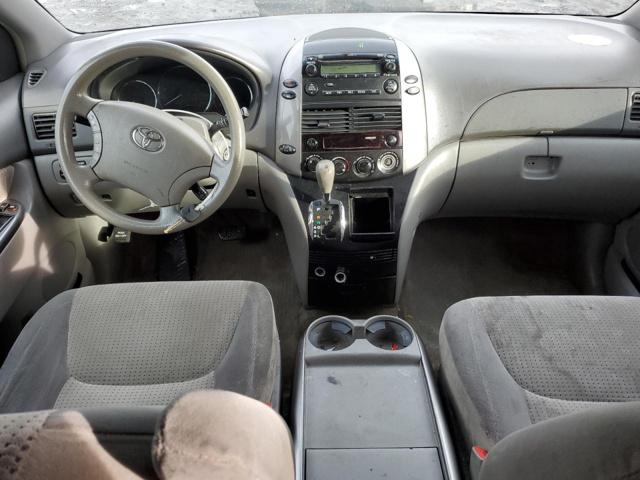 2009 Toyota Sienna - Image 8
