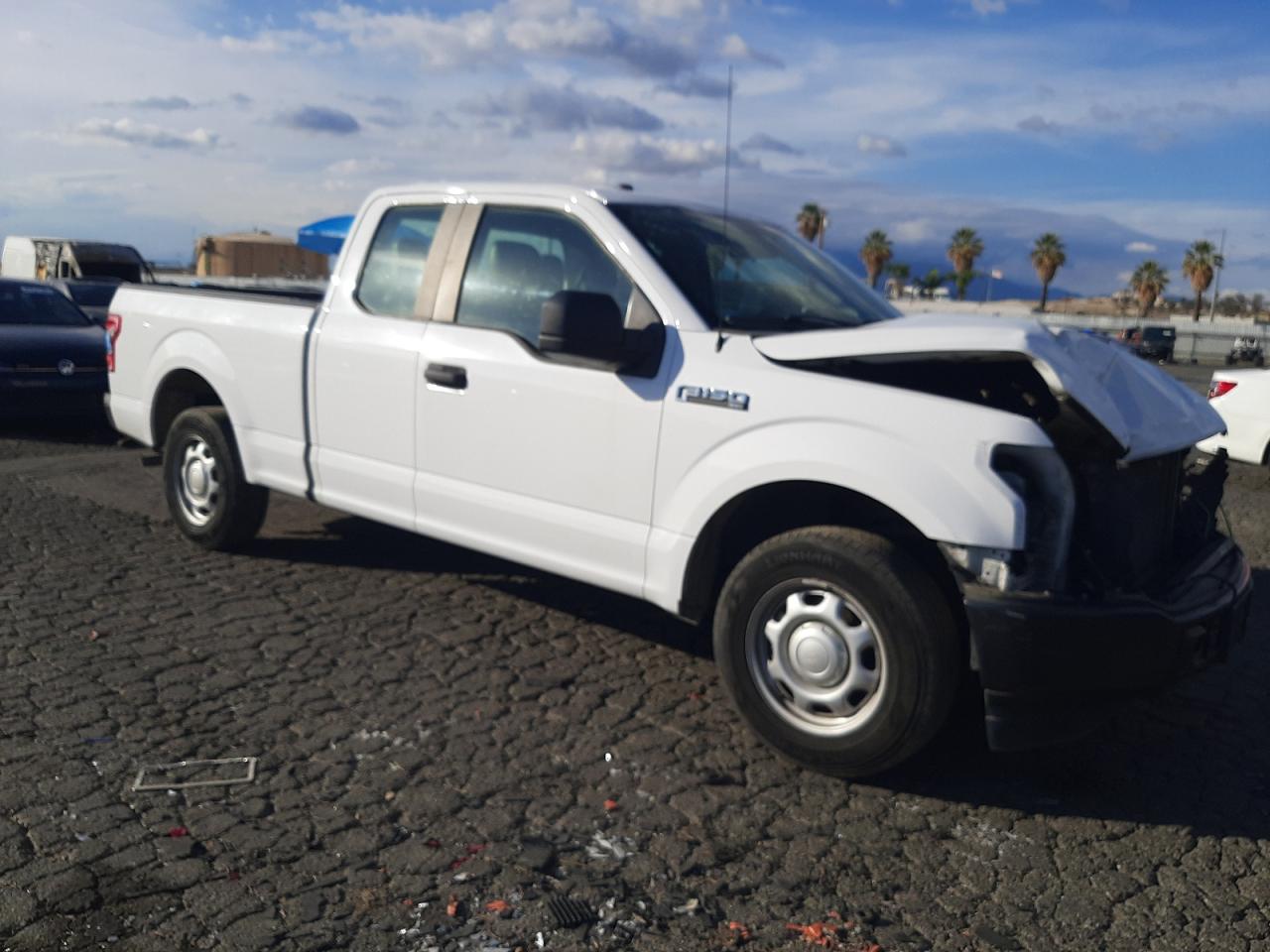 2018 Ford F150 Super Cab VIN: 1FTEX1CB9JKC44806 Lot: 81855773