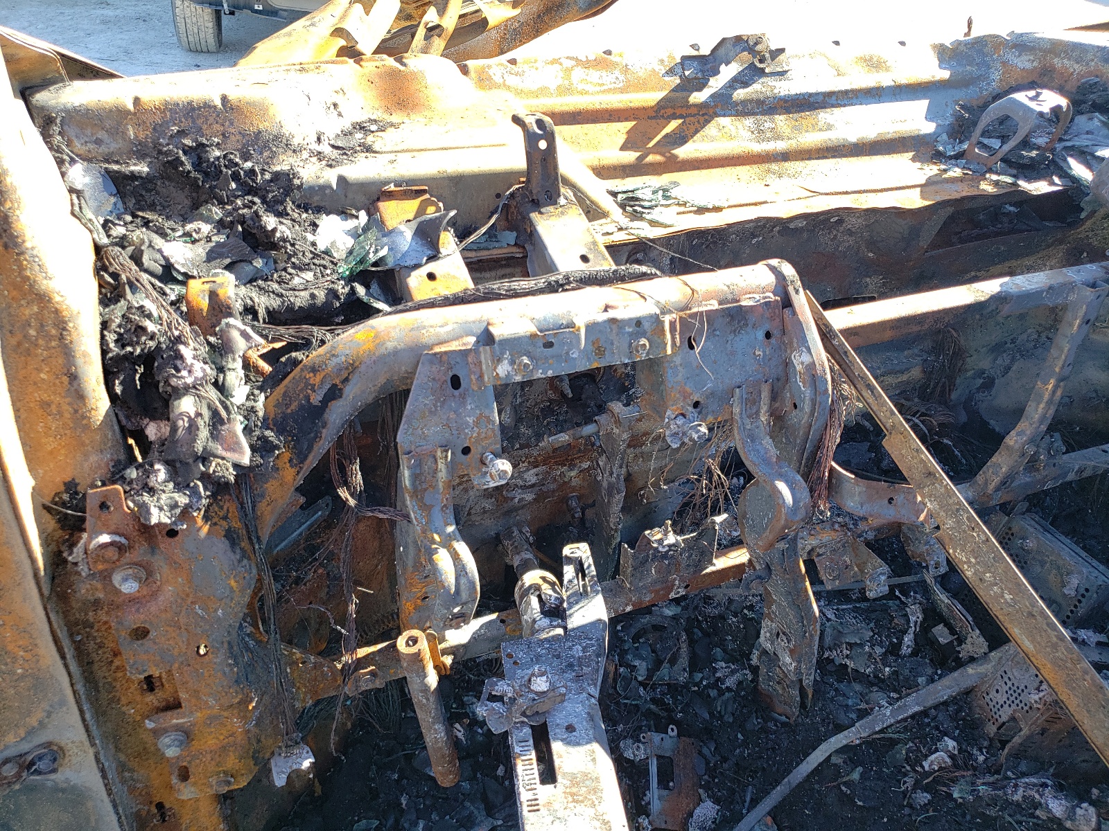 2FMPK3K80HBC35100 2017 Ford Edge Titanium