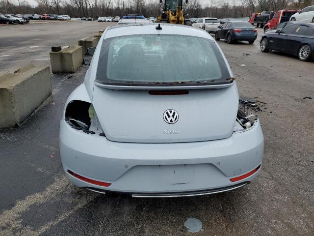  VOLKSWAGEN BEETLE 2018 Сріблястий