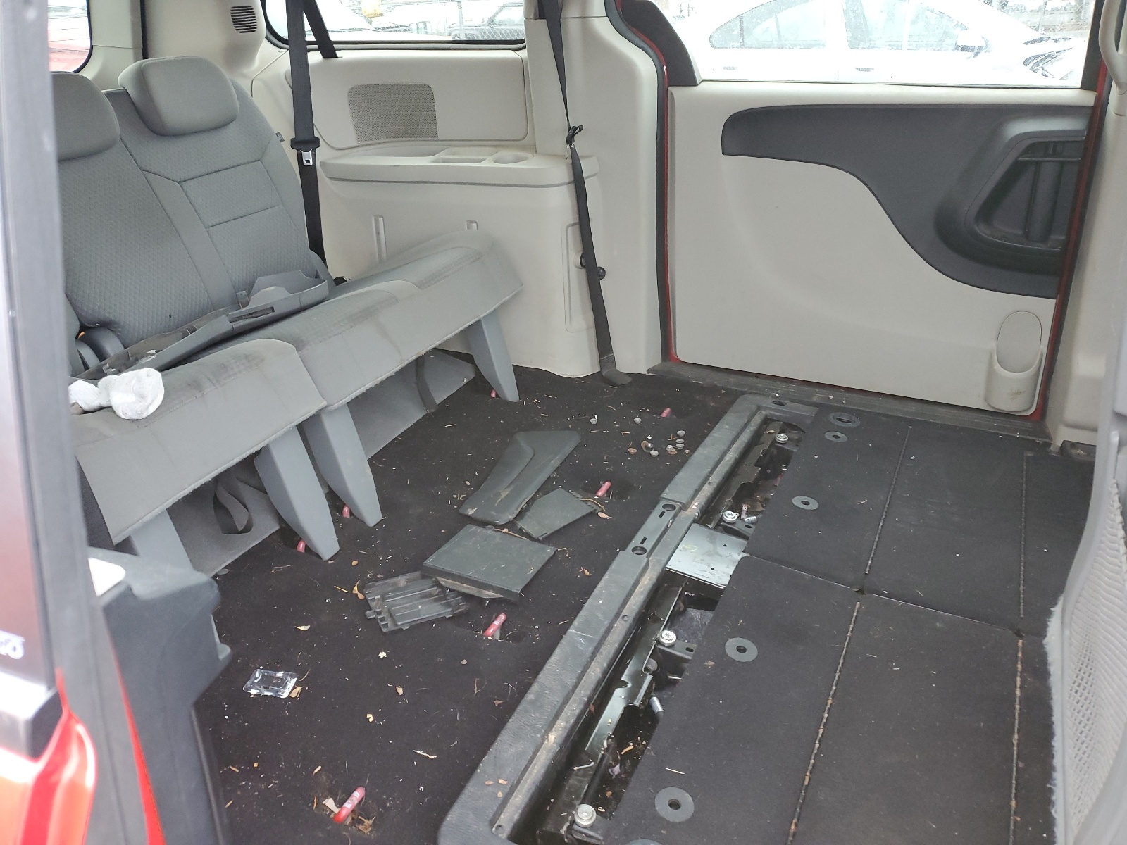 2C4RDGBG6DR529611 2013 Dodge Grand Caravan Se