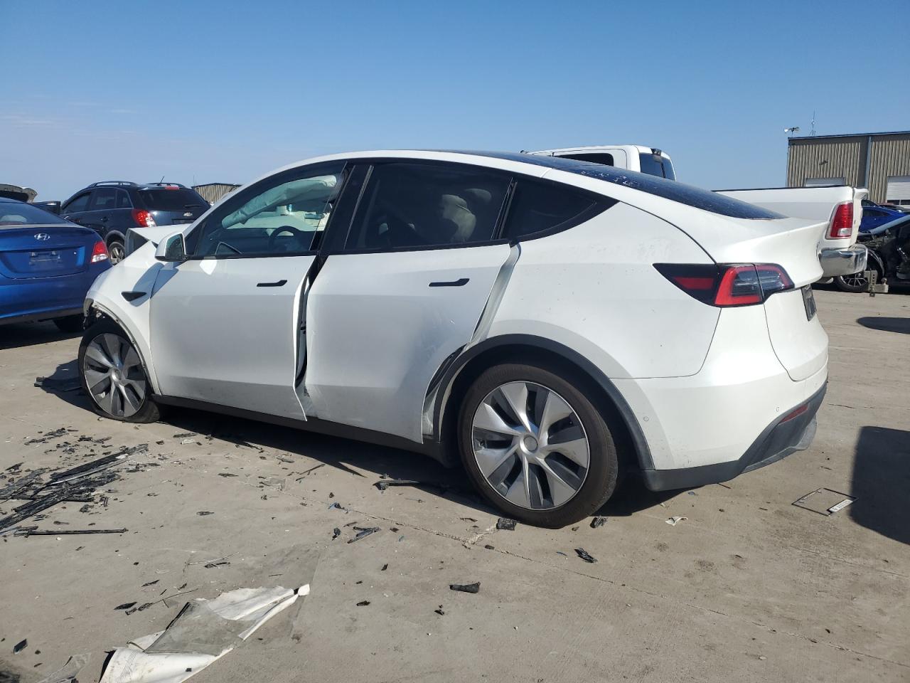 VIN 5YJYGDEE0MF114968 2021 TESLA MODEL Y no.2