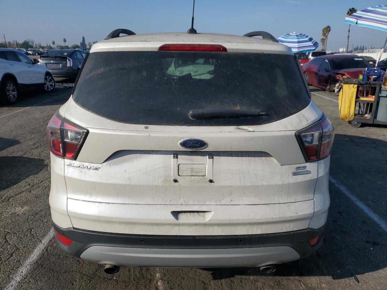 VIN 1FMCU0GD7HUB43280 2017 FORD ESCAPE no.6