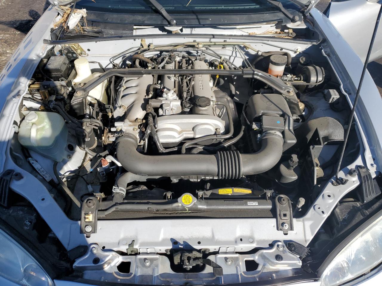 2004 Mazda Mx-5 Miata Base VIN: JM1NB353640402308 Lot: 84568244
