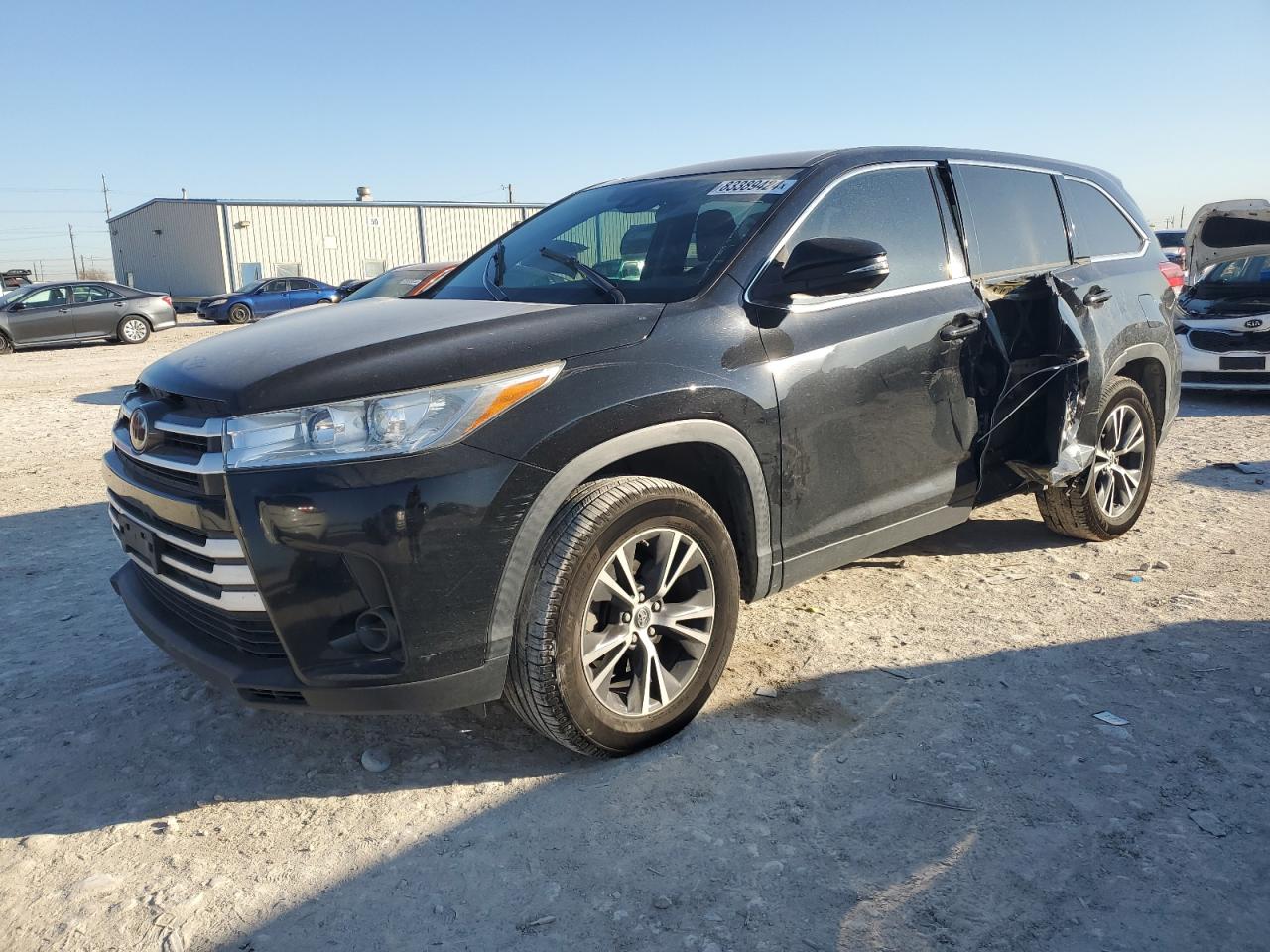 2019 Toyota Highlander - Image 1