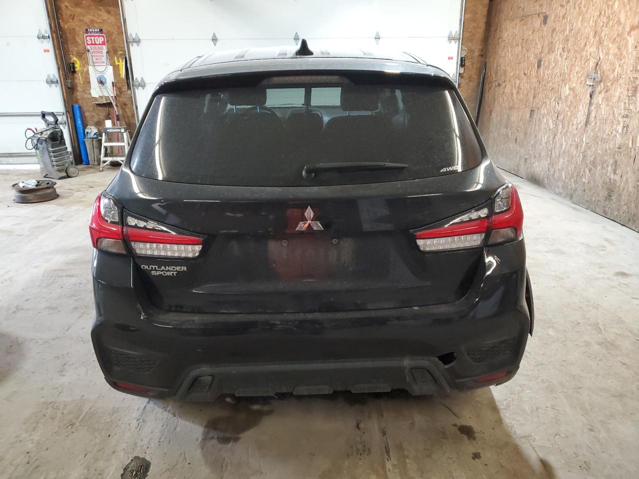 2020 Mitsubishi Outlander - Image 6