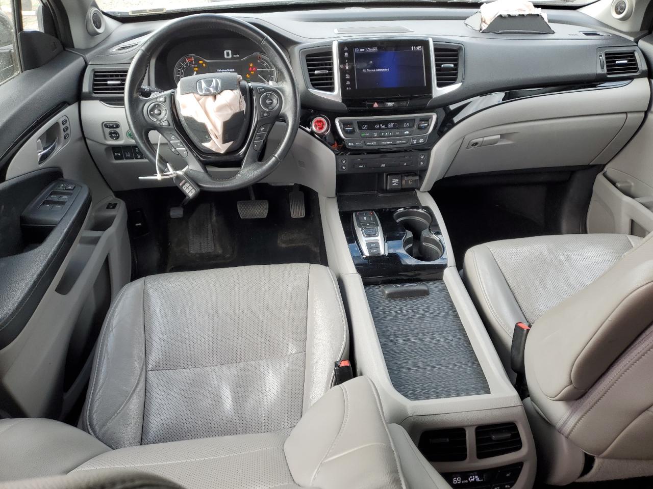 2017 Honda Pilot - Image 8