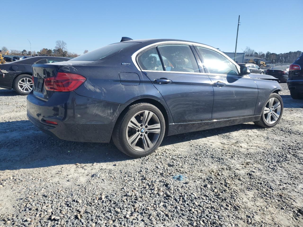 VIN WBA8E1C34HA029343 2017 BMW 3 SERIES no.3