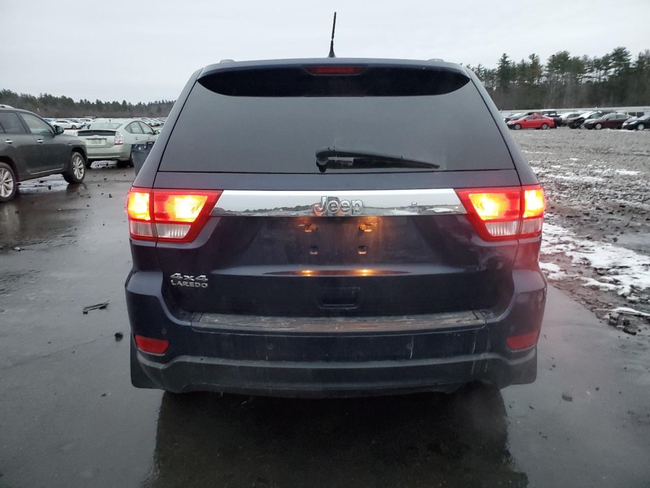 2012 Jeep Grand Cherokee - Image 6