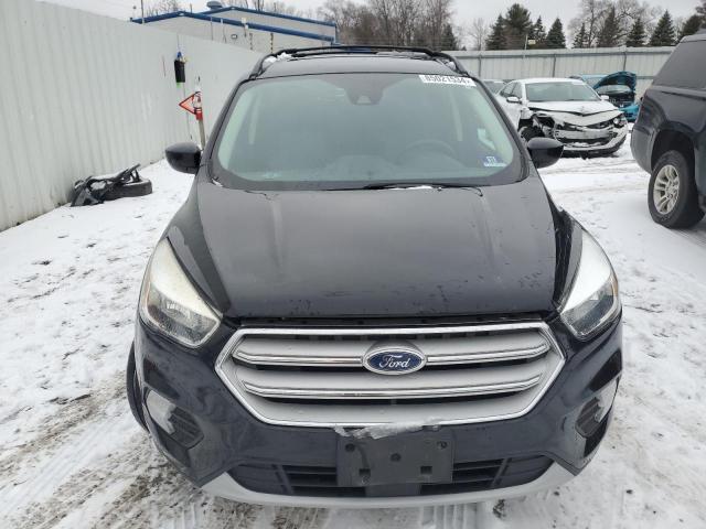  FORD ESCAPE 2018 Czarny