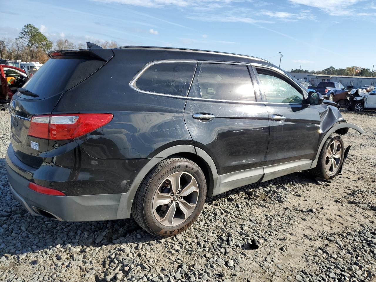 2013 Hyundai Santa Fe - Image 3