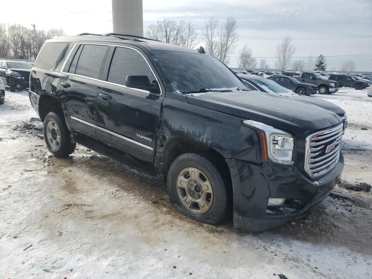 VIN 1GKS2BKC3JR123332 2018 GMC YUKON no.4