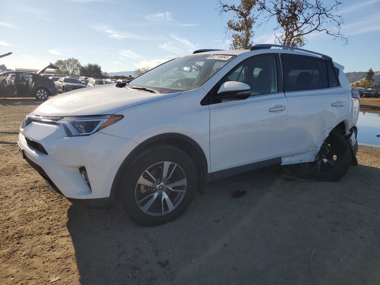 2018 Toyota RAV 4 - Image 1