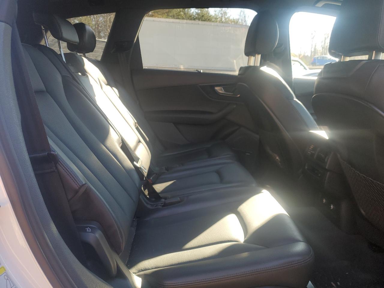 2018 Audi Q7 - Image 11