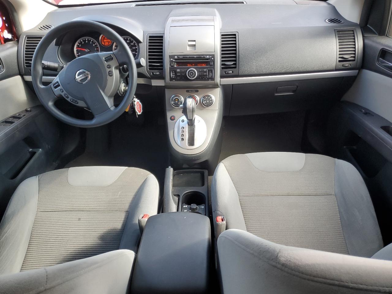 2010 Nissan Sentra - Image 8