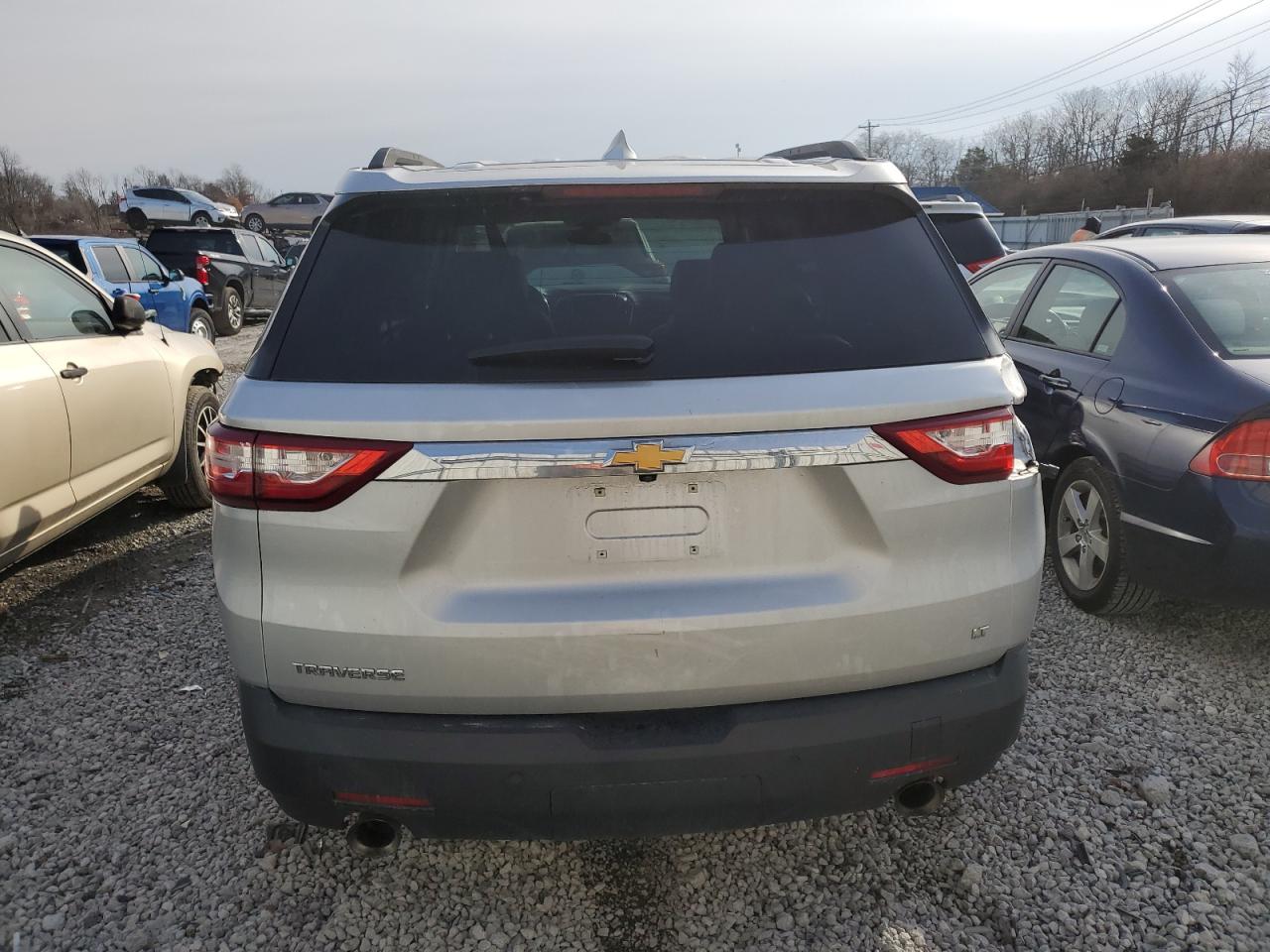 2020 Chevrolet Traverse - Image 6