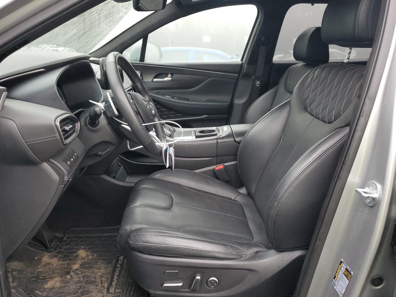 2023 Hyundai Santa Fe - Image 7