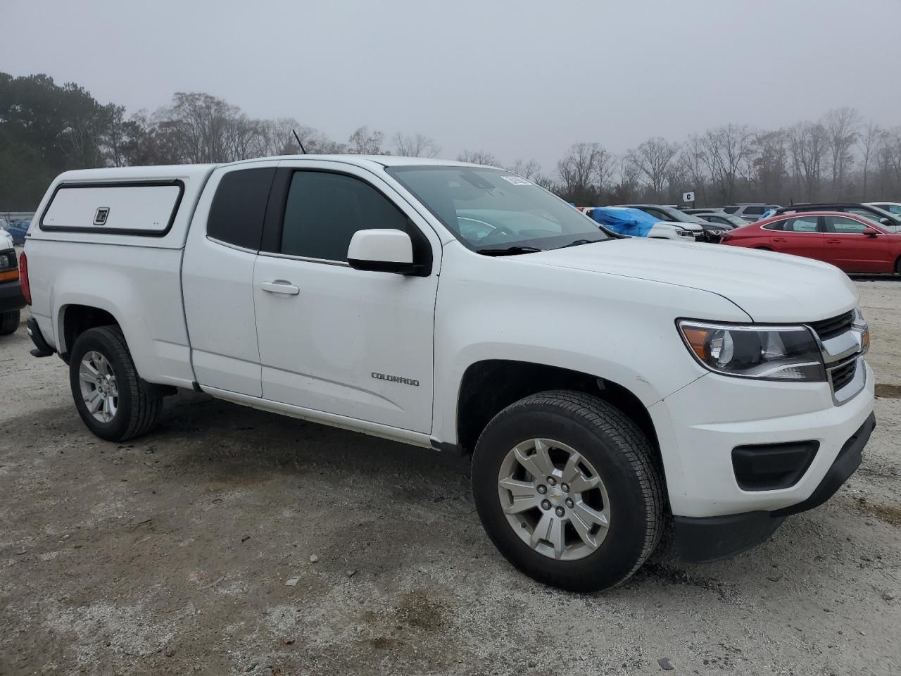 VIN 1GCHSCEN2K1100858 2019 CHEVROLET COLORADO no.4