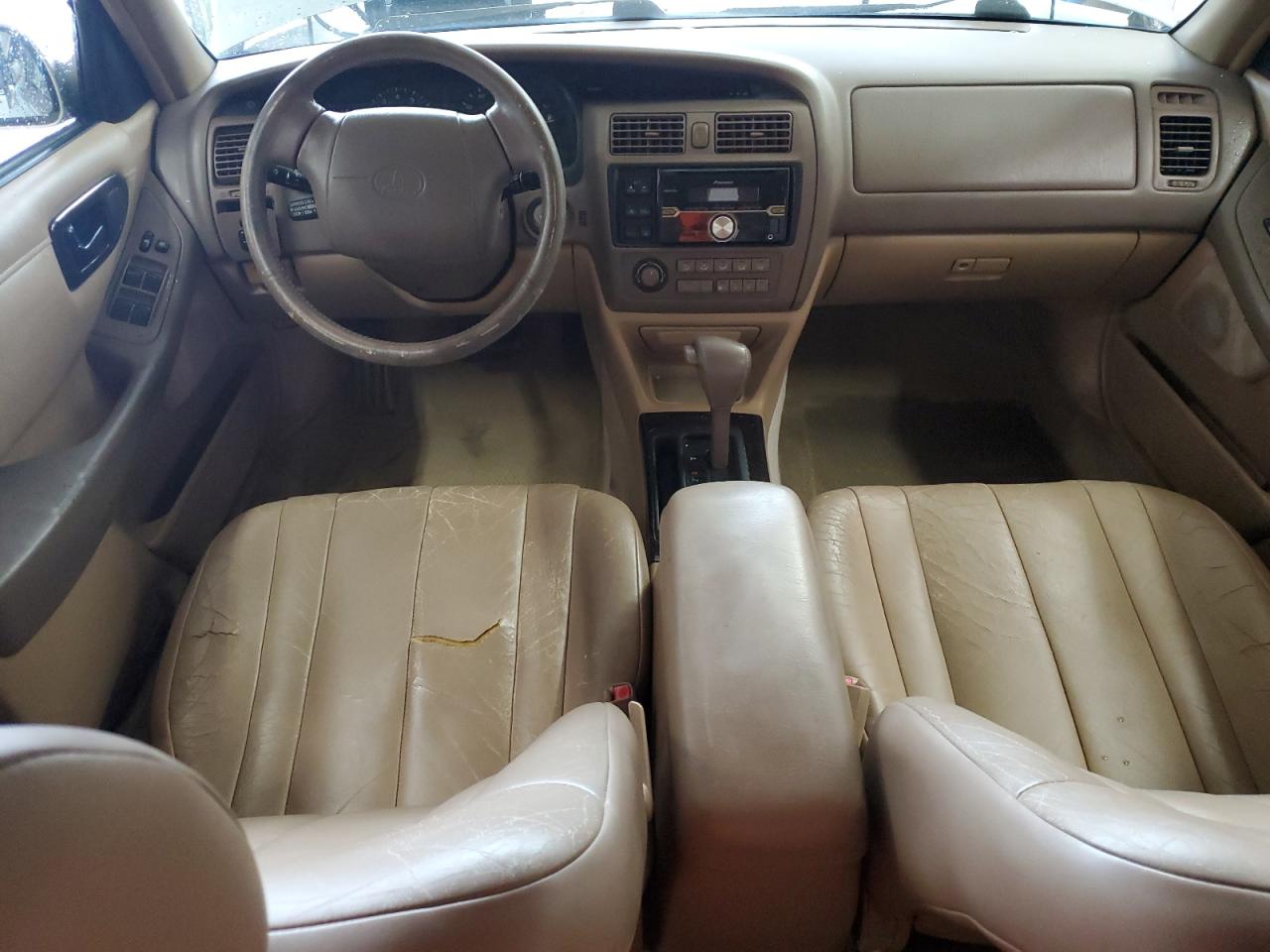1996 Toyota Avalon - Image 8