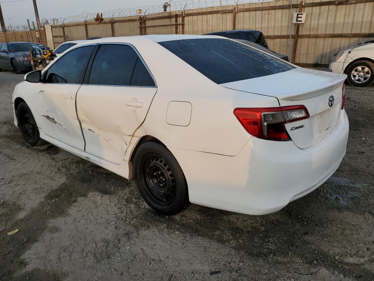 VIN 4T1BF1FK5DU226485 2013 TOYOTA CAMRY no.2