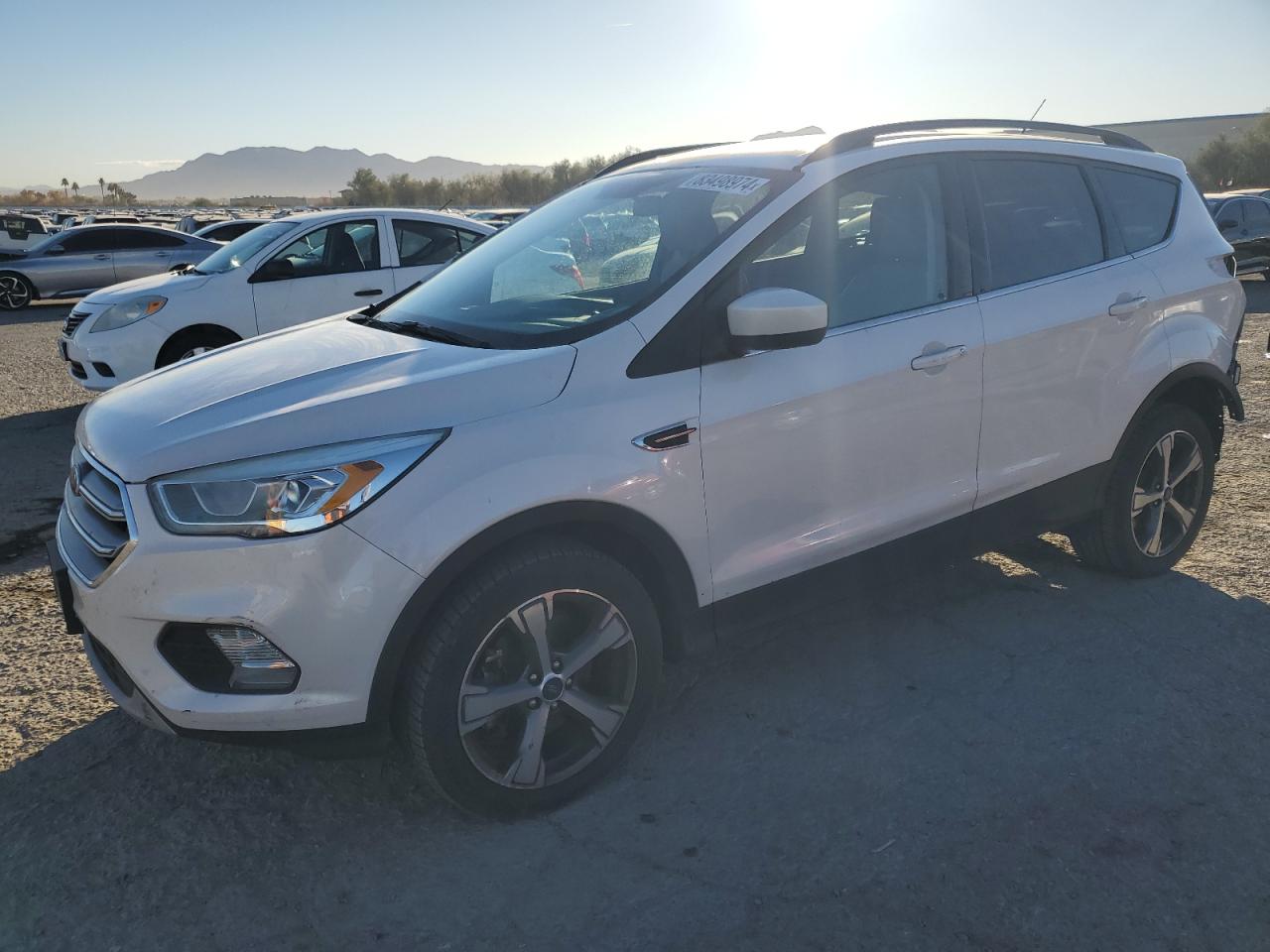 VIN 1FMCU9G9XHUE37000 2017 FORD ESCAPE no.1