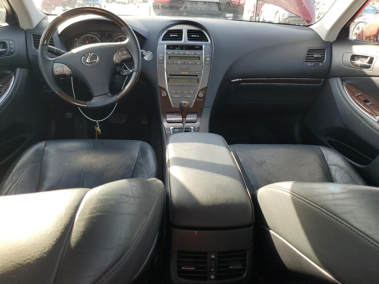 2010 Lexus ES - Image 8