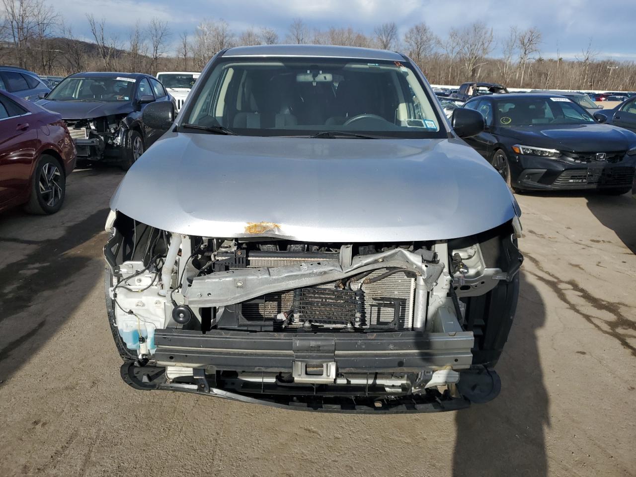 VIN JA4AZ3A35JZ057273 2018 MITSUBISHI OUTLANDER no.5