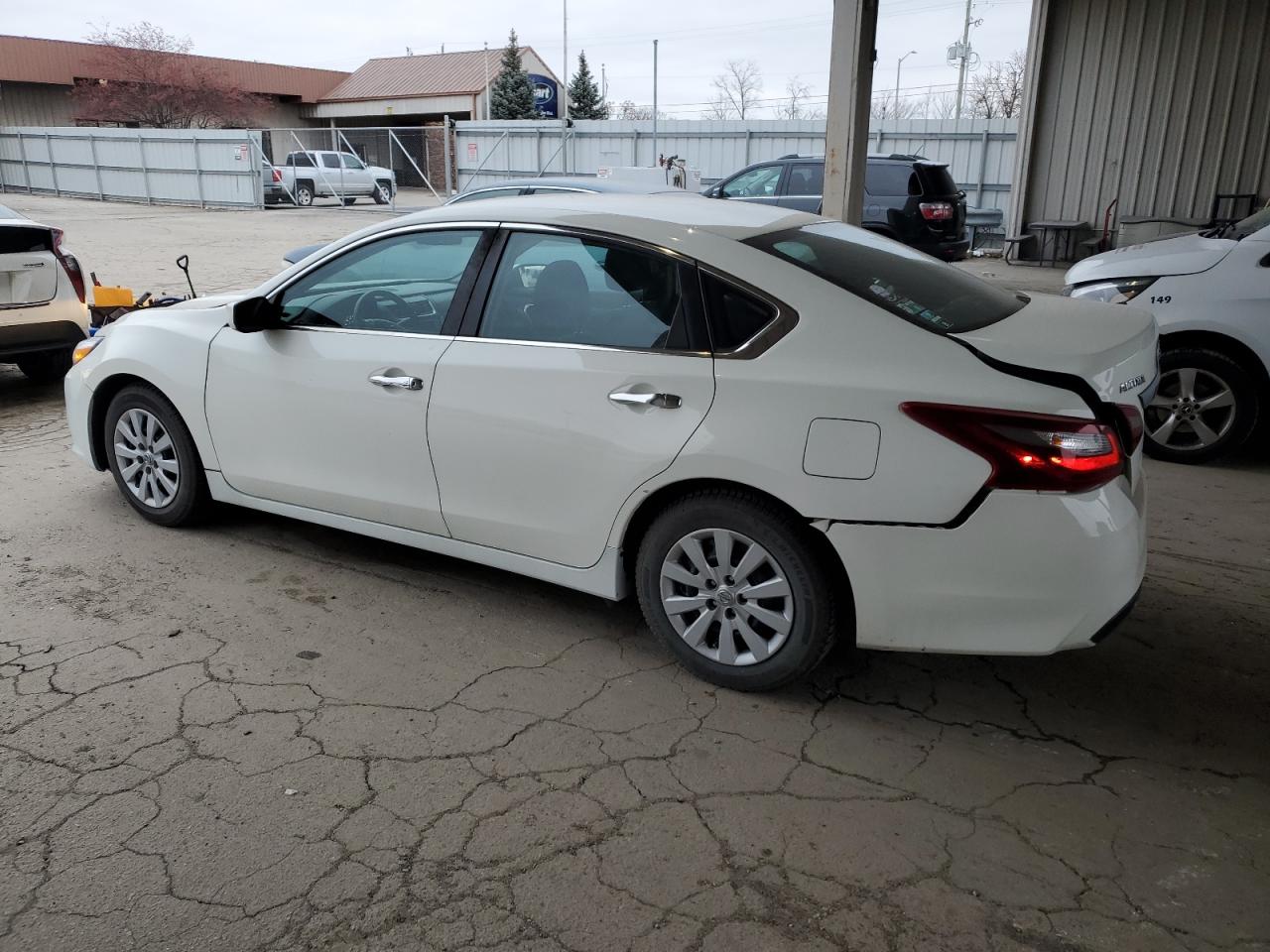 2018 Nissan Altima - Image 2
