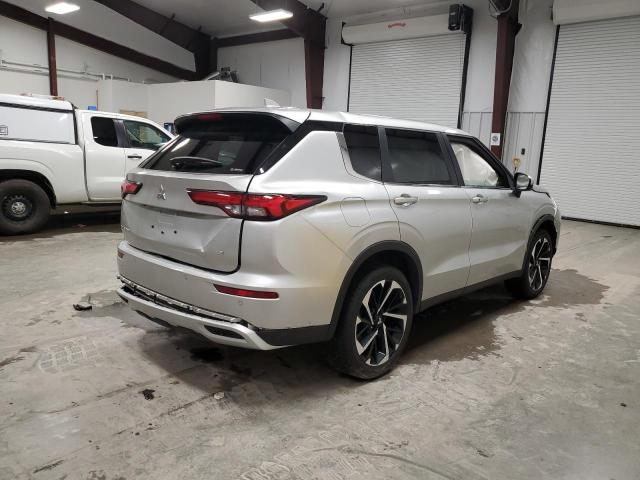  MITSUBISHI OUTLANDER 2024 Srebrny