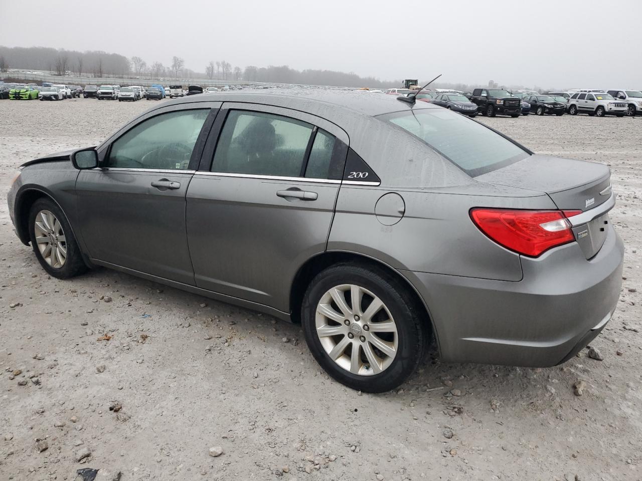 VIN 1C3CCBBG6DN623873 2013 CHRYSLER 200 no.2