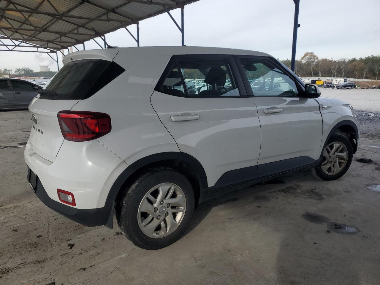 2023 Hyundai Venue - Image 3