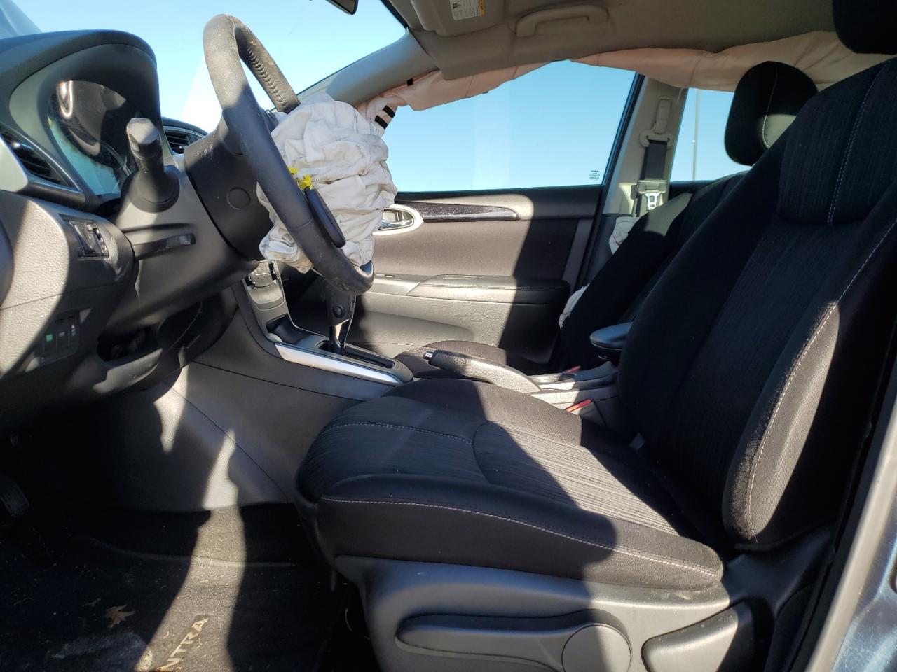 2016 Nissan Sentra - Image 7