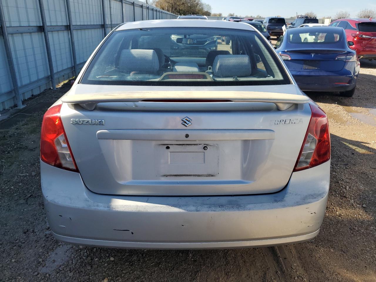 2004 Suzuki Forenza S VIN: KL5JD52Z64K953538 Lot: 83091404