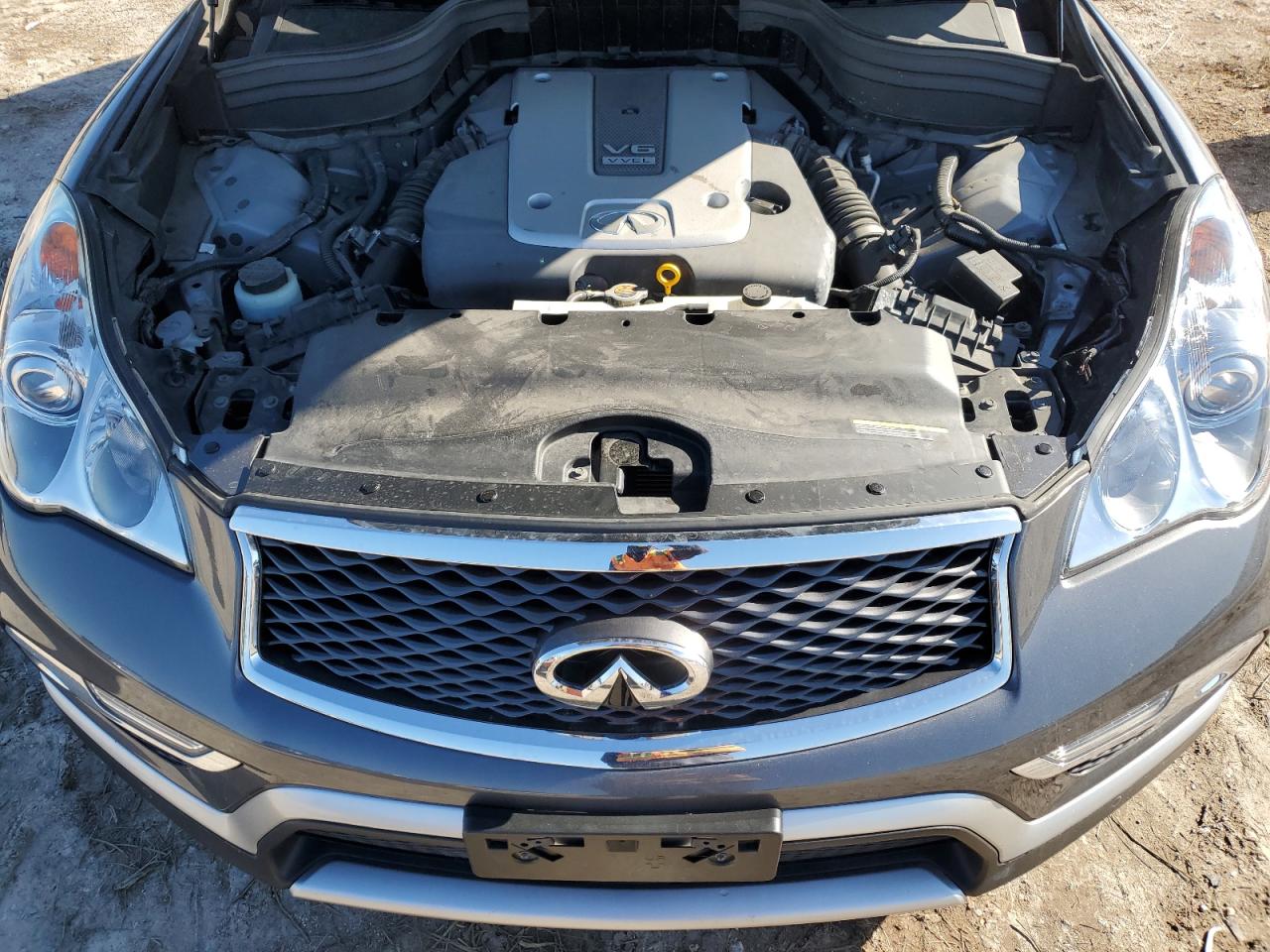 2017 Infiniti QX50 - Image 12