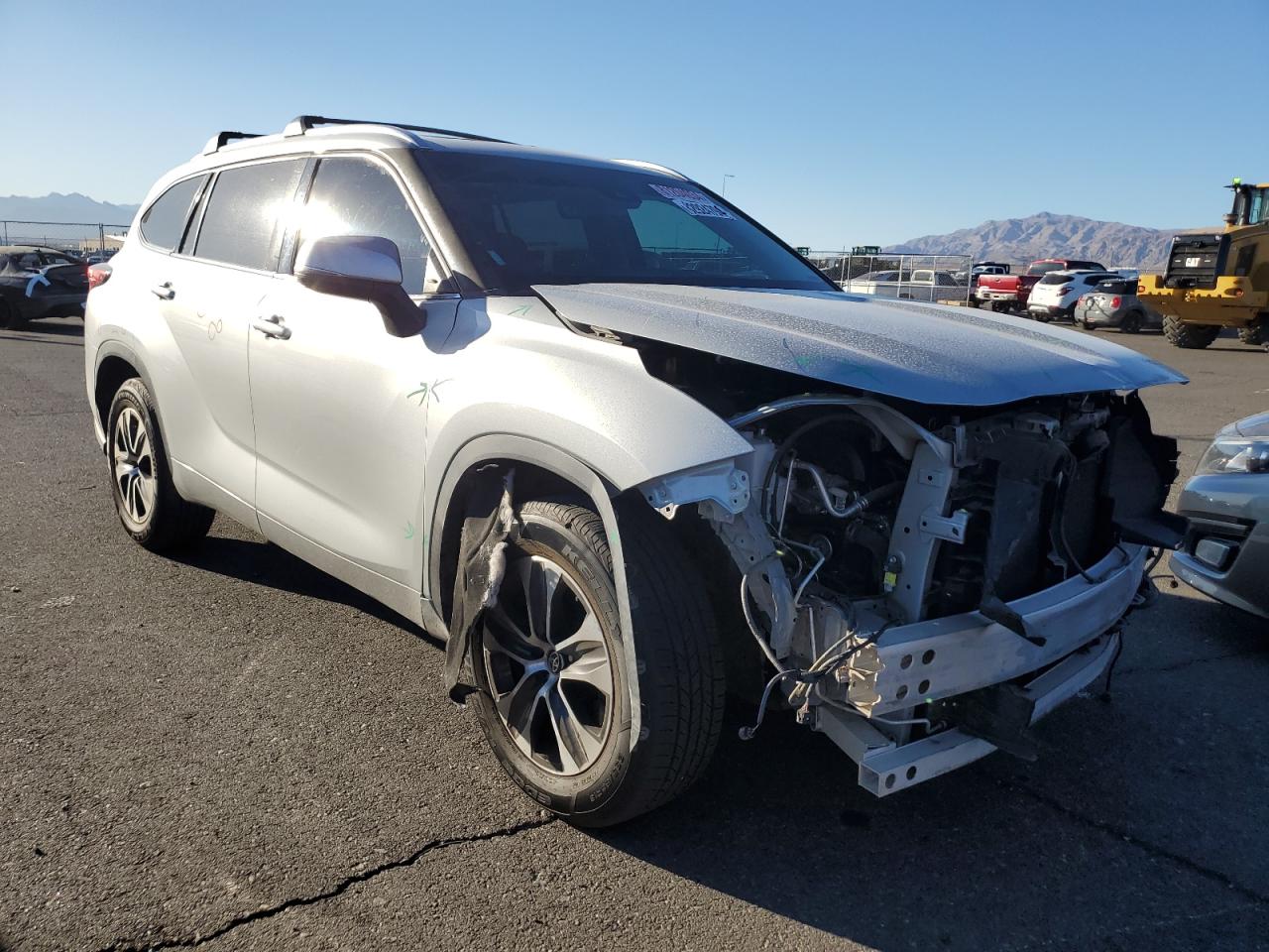 2021 Toyota Highlander - Image 4