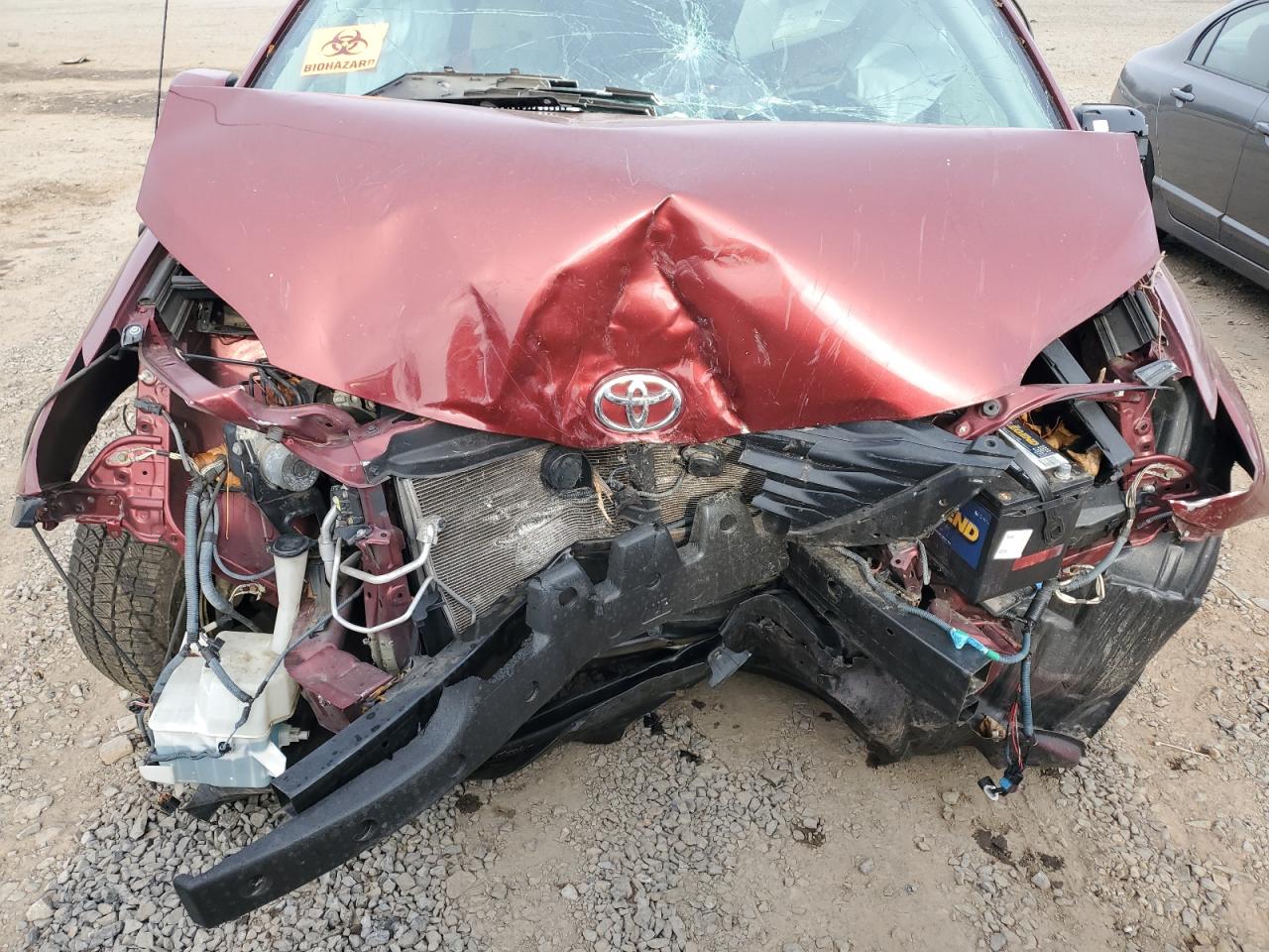 2011 Toyota Sienna - Image 12