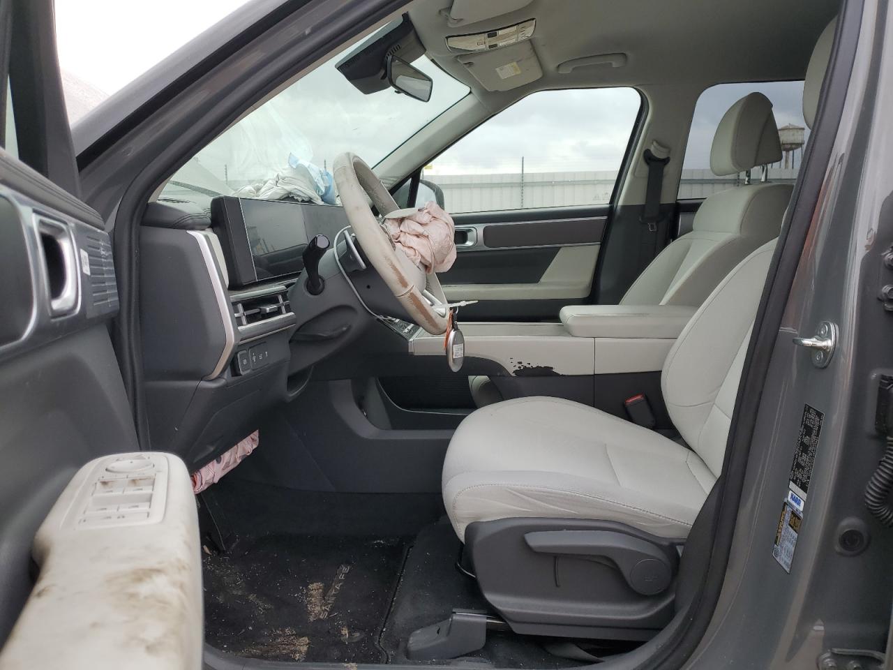 2024 Hyundai Santa Fe - Image 7