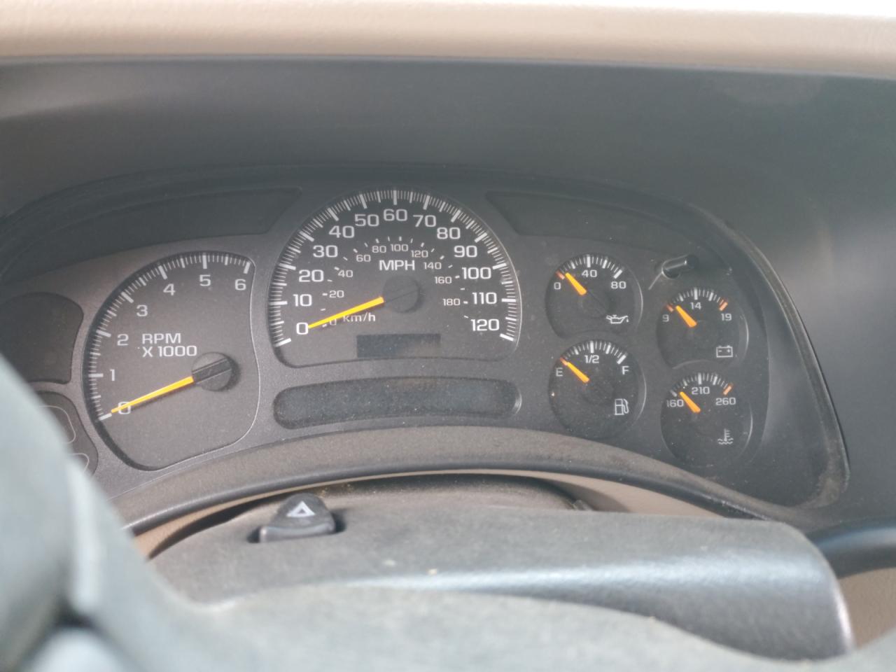 2005 GMC Sierra - Image 9