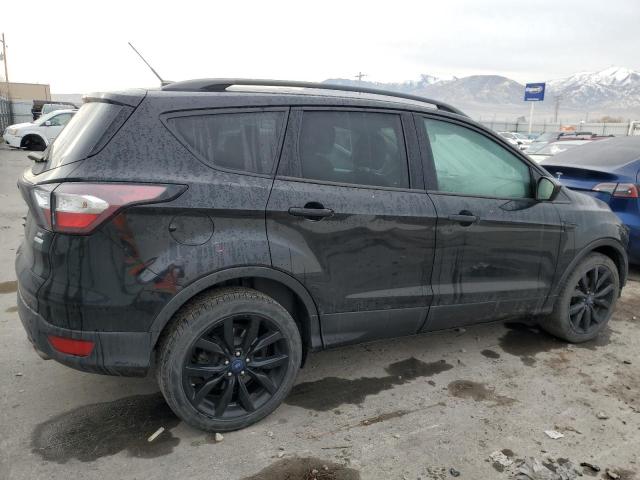  FORD ESCAPE 2017 Черный