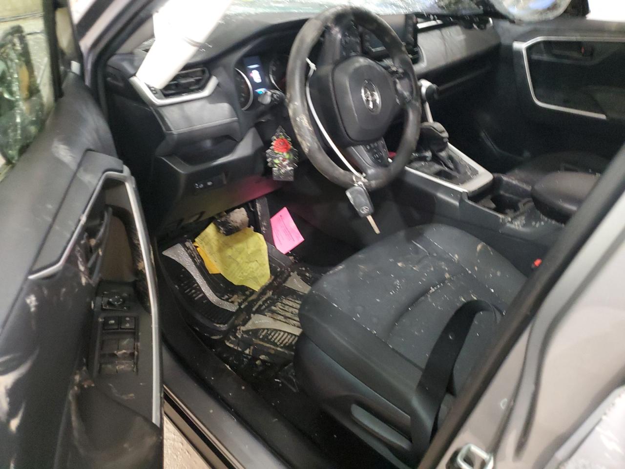 2019 Toyota RAV 4 - Image 8