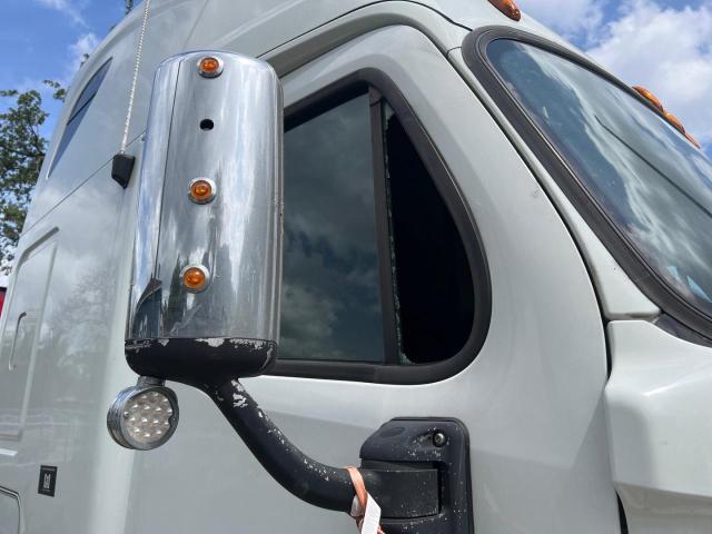 2012 Freightliner Cascadia 125 