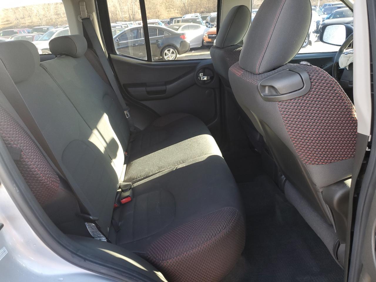 2010 Nissan XTerra - Image 11