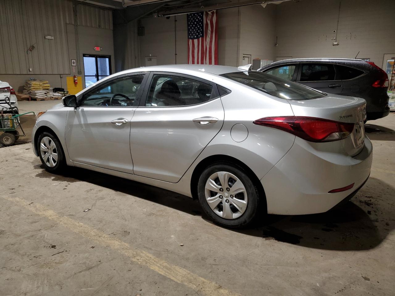 VIN 5NPDH4AE2GH720750 2016 HYUNDAI ELANTRA no.2