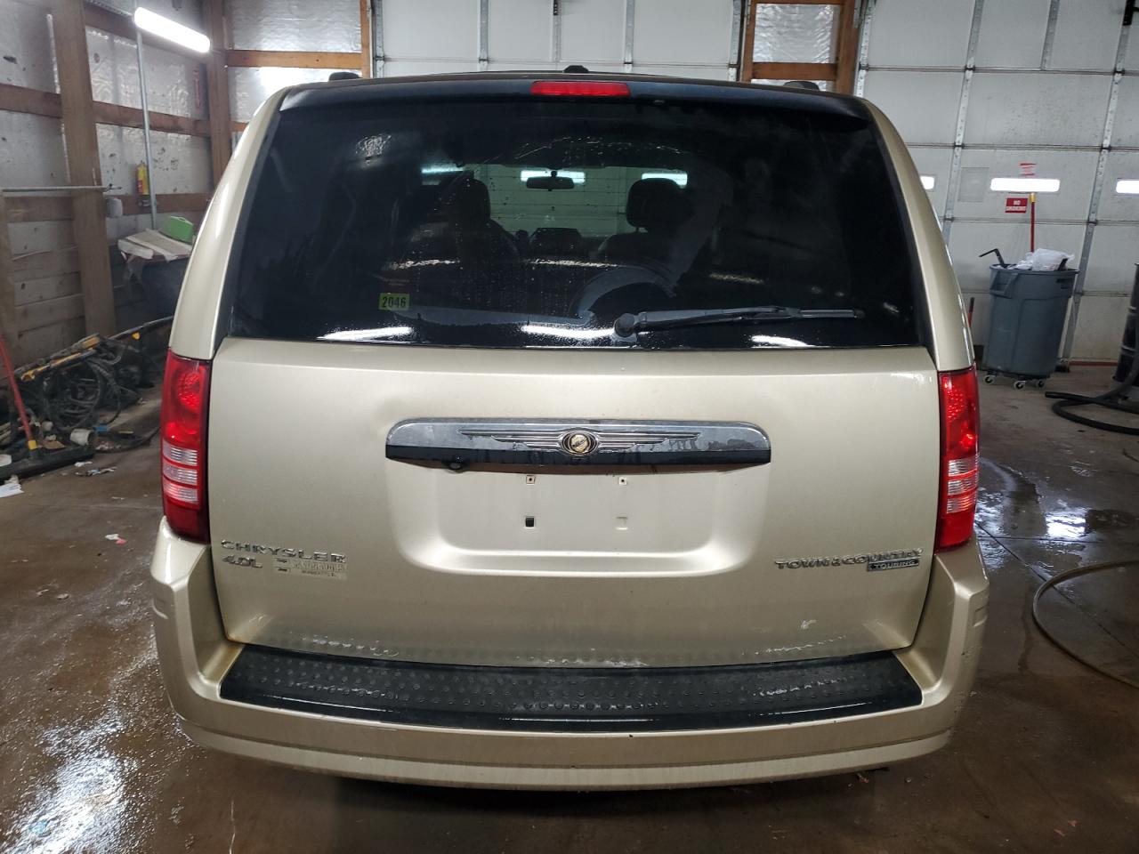 2010 Chrysler Town & Country Touring Plus VIN: 2A4RR8DX2AR496200 Lot: 87032274