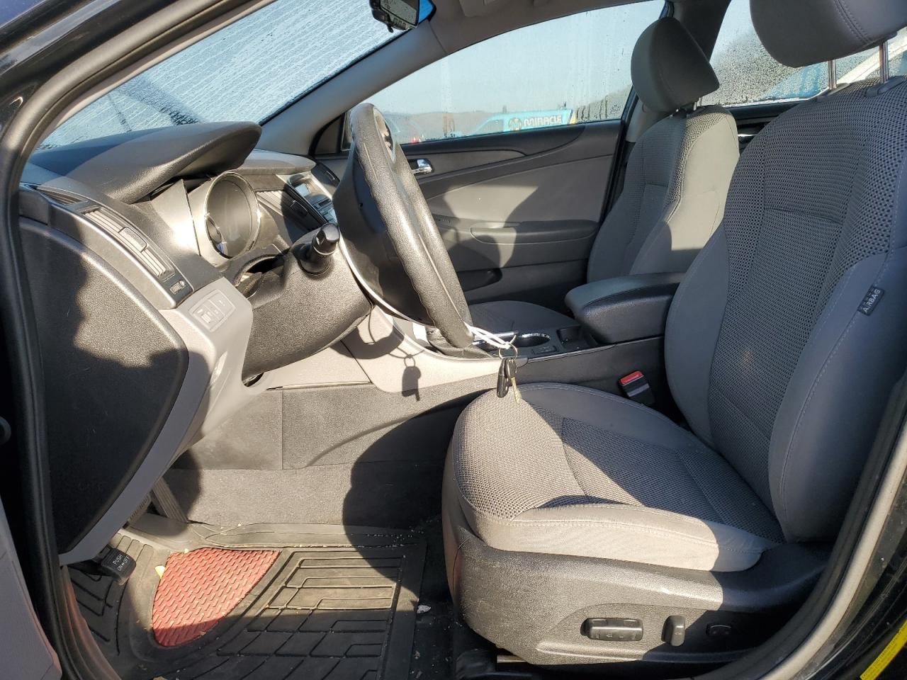 2013 Hyundai Sonata - Image 7