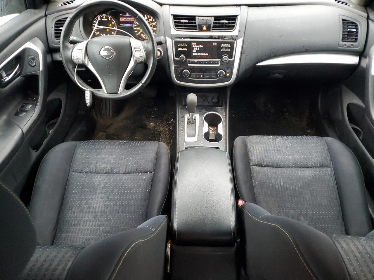 2017 Nissan Altima - Image 8