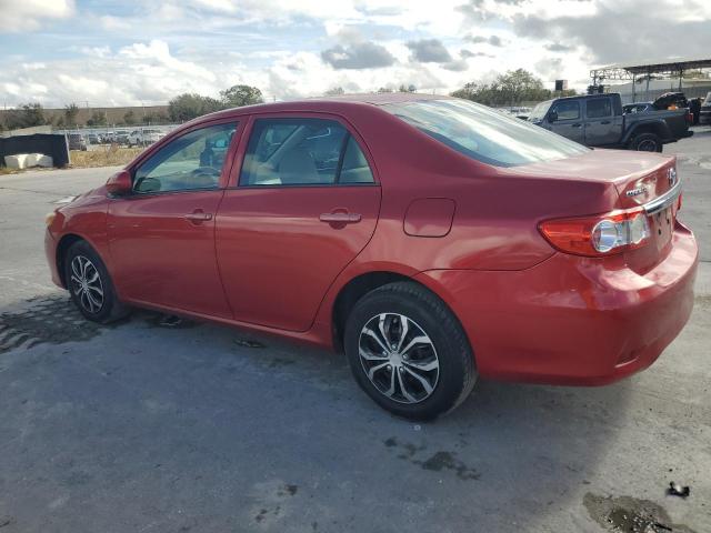  TOYOTA COROLLA 2013 Czerwony