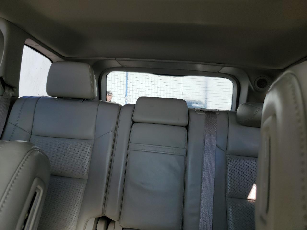 2014 Jeep Grand Cherokee - Image 10