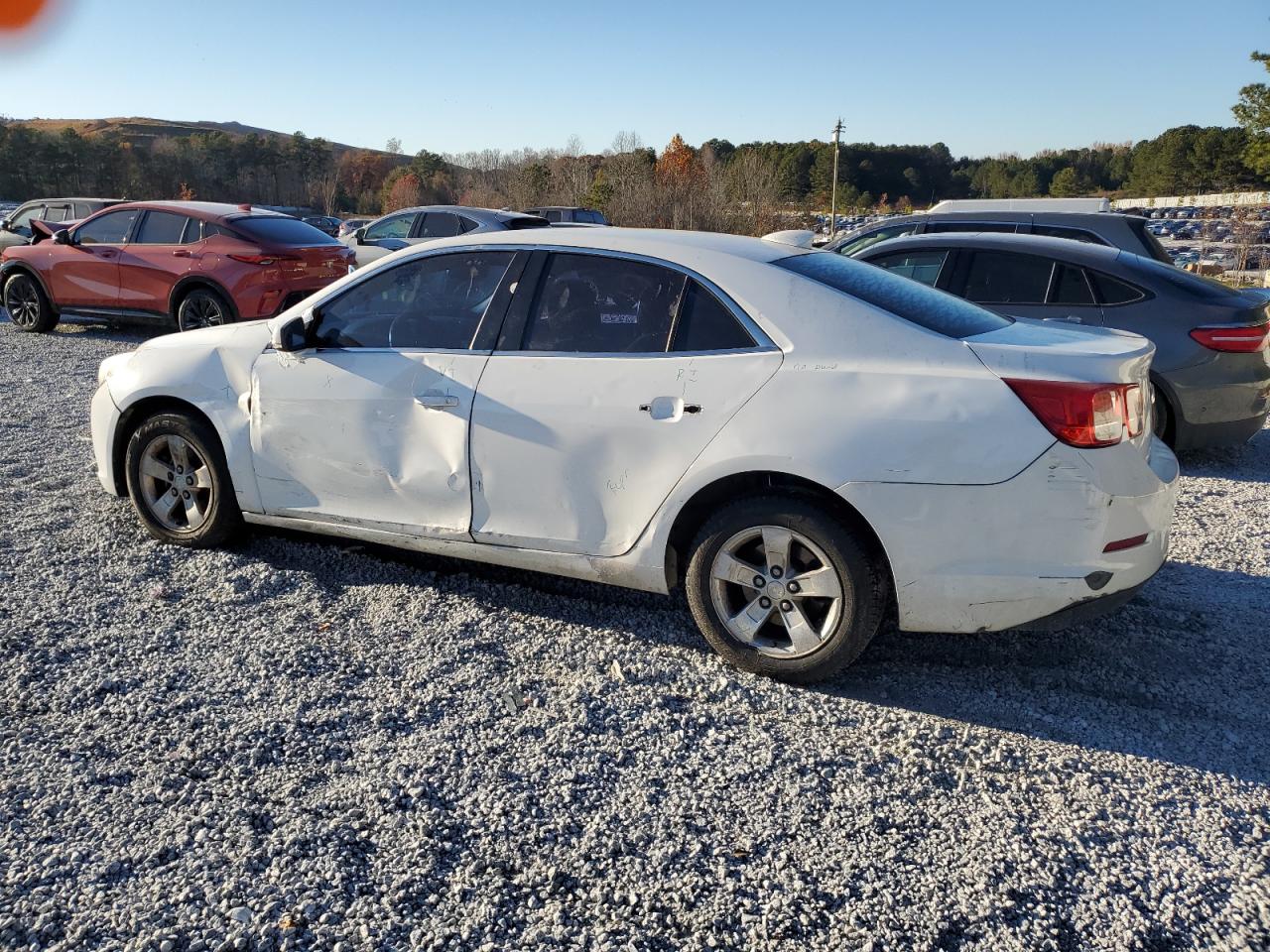 2016 Chevrolet Malibu - Image 2
